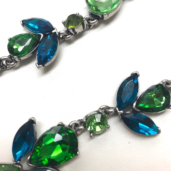 COPY - Oscar de la Renta runway statement crystal necklace - Picture 5 of 9